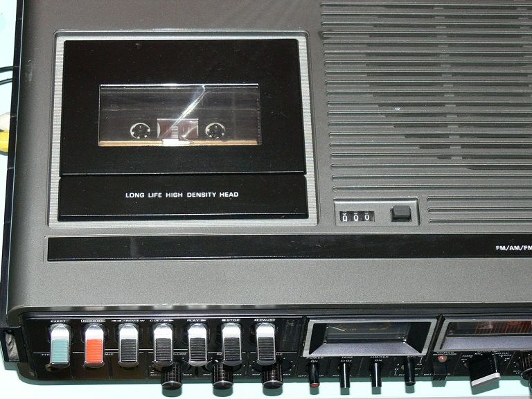 ラジカセ修理夜話 ナショナル RS-4400 写真集 : 私の青空