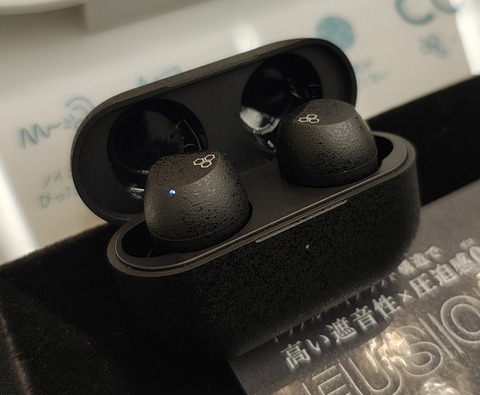 先日のヘッドホン祭でfinal ZE3000SVを聴いた時の“違和感” : K