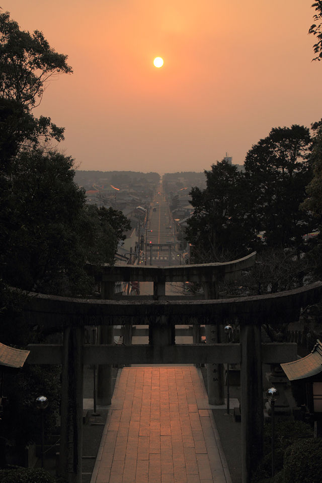 宮地嶽神社の夕陽