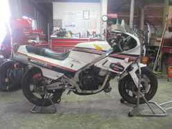bolt 002