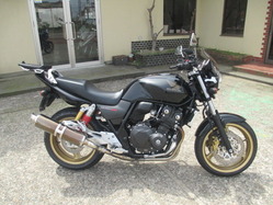 CB400 001