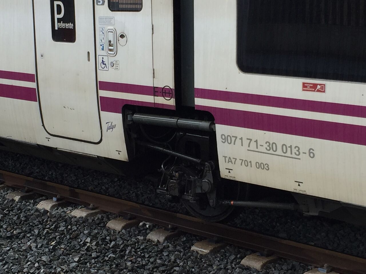 16 5 3 バレンシア出張の休日 アリカンテへ やまちの国内 海外散歩記録 時々鉄道時々御朱印 16 5 3 バレンシア出張の休日 アリカンテへ やまちの国内 海外散歩記録 時々鉄道時々御朱印
