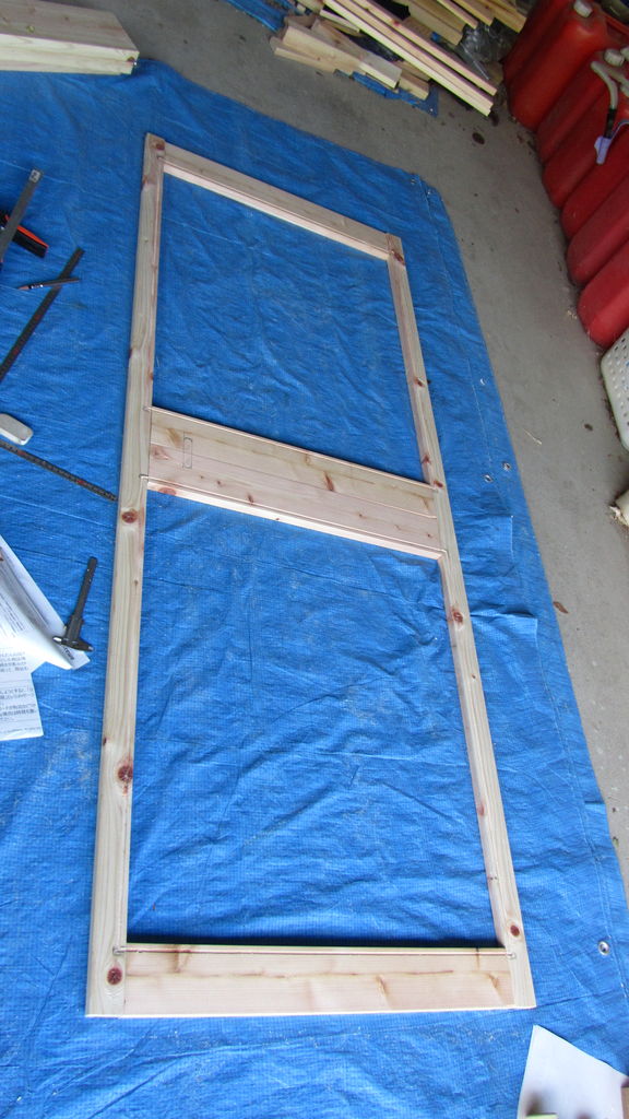 引き戸の網戸を作る その１ やまだ 小屋を自作する