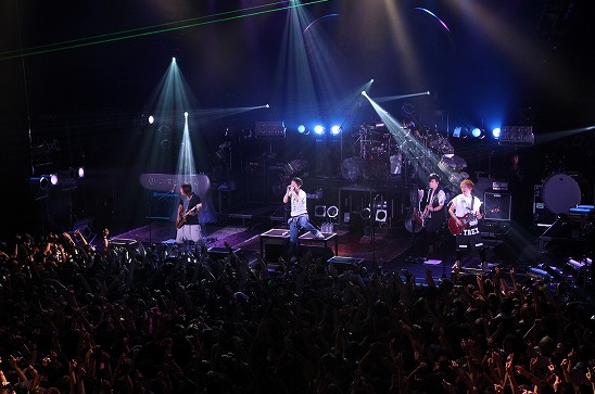 Live A Lovely Tone ライブ初披露 Zepp Sapporo 二日目セットリスト Uverworld速報 ウバ速