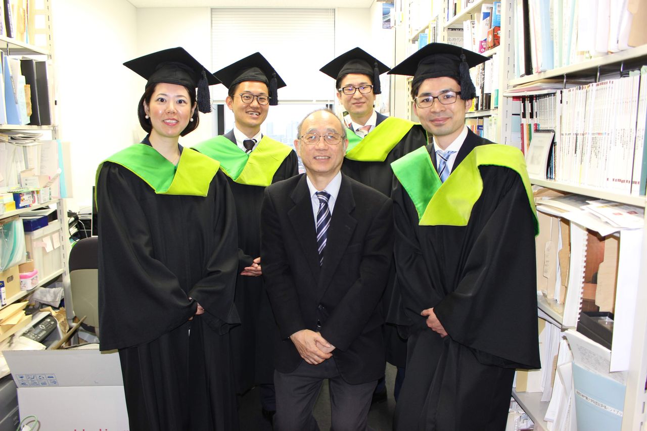 修士論文、卒業パーティー、卒業式 : 早稲田大学ビジネススクール 山田 