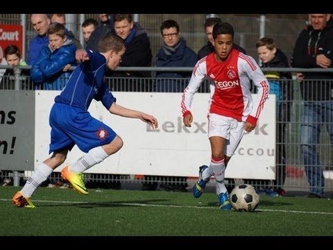 ジャスティン・クライファート（オランダ） : World Football