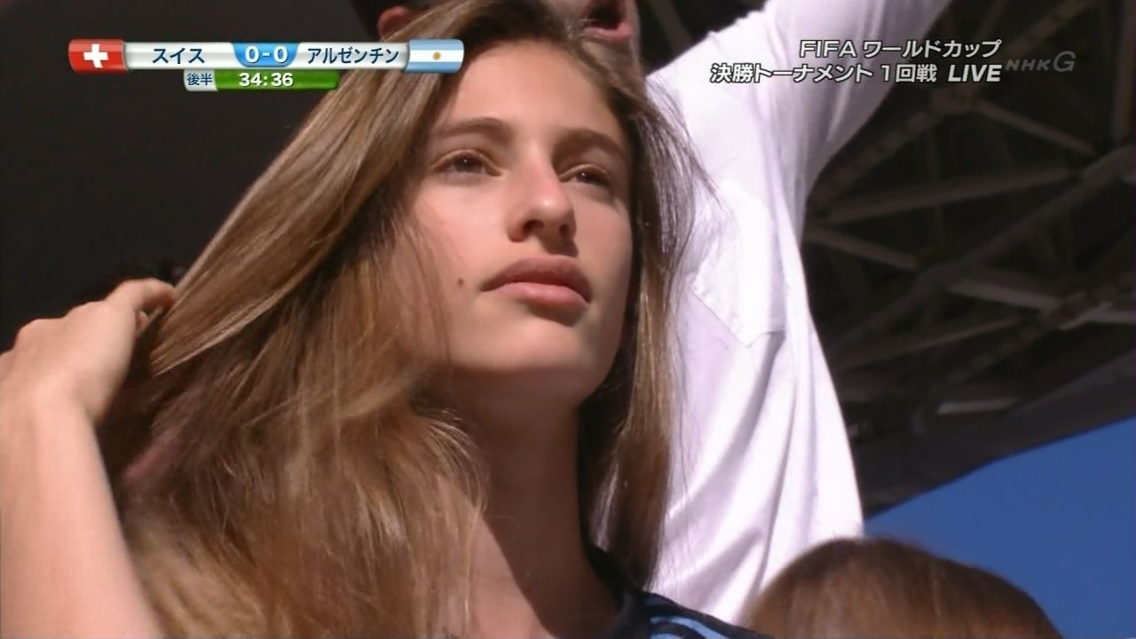 14ワールドカップ美女サポーター Beautiful Games Beautiful Girls World Football Young Star Catalogue サッカー世界のヤングスター名鑑 14ワールドカップ美女サポーター Beautiful Games Beautiful Girls World Football Young Star Catalogue サッカー世界のヤングスター名鑑