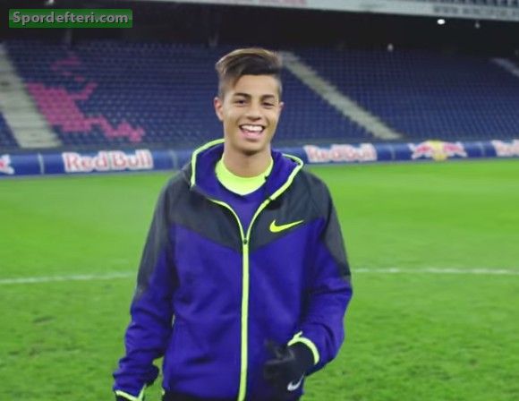 近未来バロンドール候補生 32人 World Football Young Star Catalogue サッカー世界のヤングスター名鑑