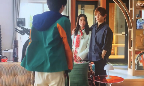 9EC0C08A-737B-428E-BAC2-DD1AF074D1CB