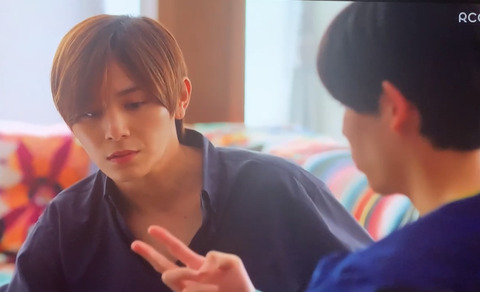 321A7EEC-1B2E-4919-8AC3-334BC2A3BBF8