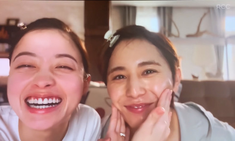 56B02FCE-F225-4599-B9E9-1D11F75679B6