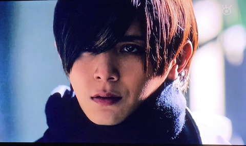 C9111B28-3F4D-4AE4-83E3-436DA72E687E