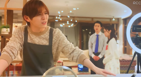 024273D5-1F7E-49E9-ADB4-3B09C3B79062