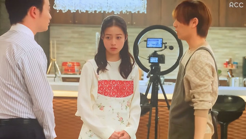 F3D3A627-3C8F-4A07-8EE2-72E807C68167