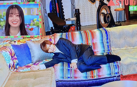 8C6A6271-5663-44E1-9F2D-1F01C3FF68DF