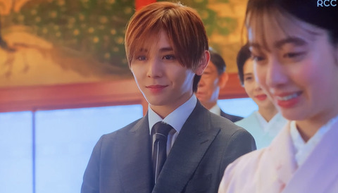 8369F086-4394-4522-BFB9-263389D26D80