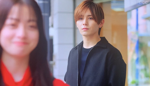 6097F6CE-7D35-4E10-988F-793B4A288671