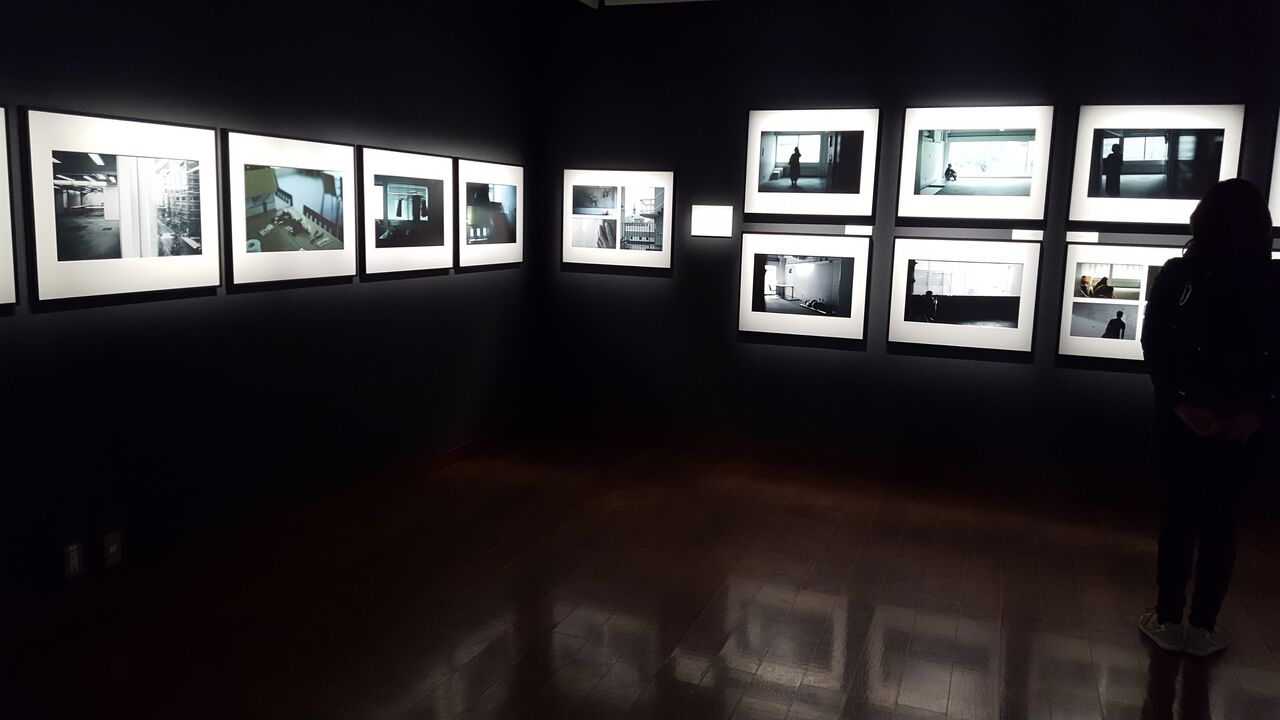 ペーパーフォトフレームに関するコラム 記憶に残したい建物は撮影して記憶の封印を解きたいときにペーパーフォトフレームを使うべきだろう 写真台紙のお店 山田屋台紙店