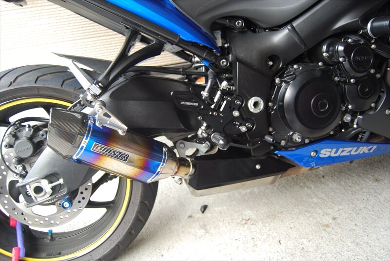 ストライカー バックステップ KATANA、gsx-s1000 シリーズ 書き下ろし