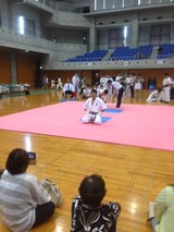9cb64841.jpg