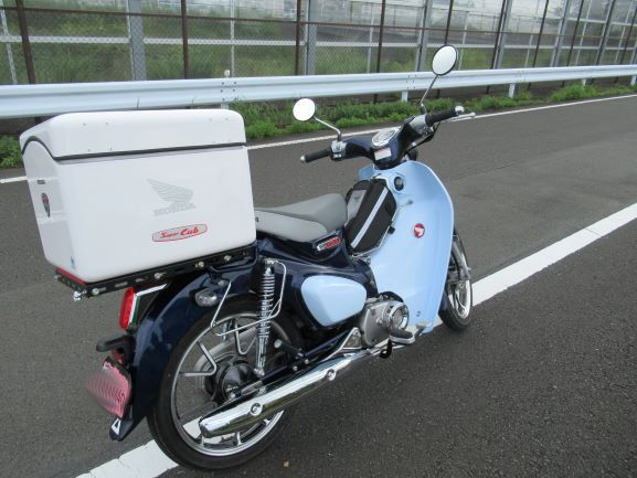 リアボックス取り付け２ 山歩きとチャリンコとスーパー カブ110