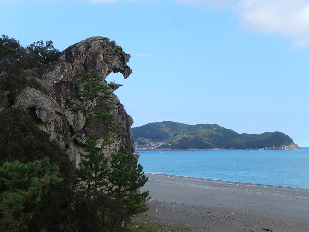 三重県熊野市の名勝地 獅子岩と七里御浜 やつば池散歩道 豊田市 のブログ 三重県熊野市の名勝地 獅子岩と七里御浜 やつば池散歩道 豊田市 のブログ