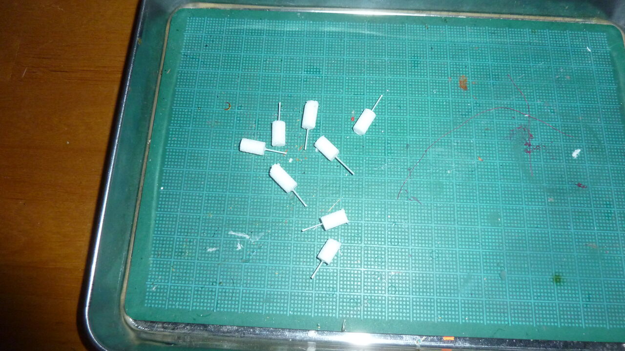 硬質発砲のタナゴ浮き補充 やまめ１１０番