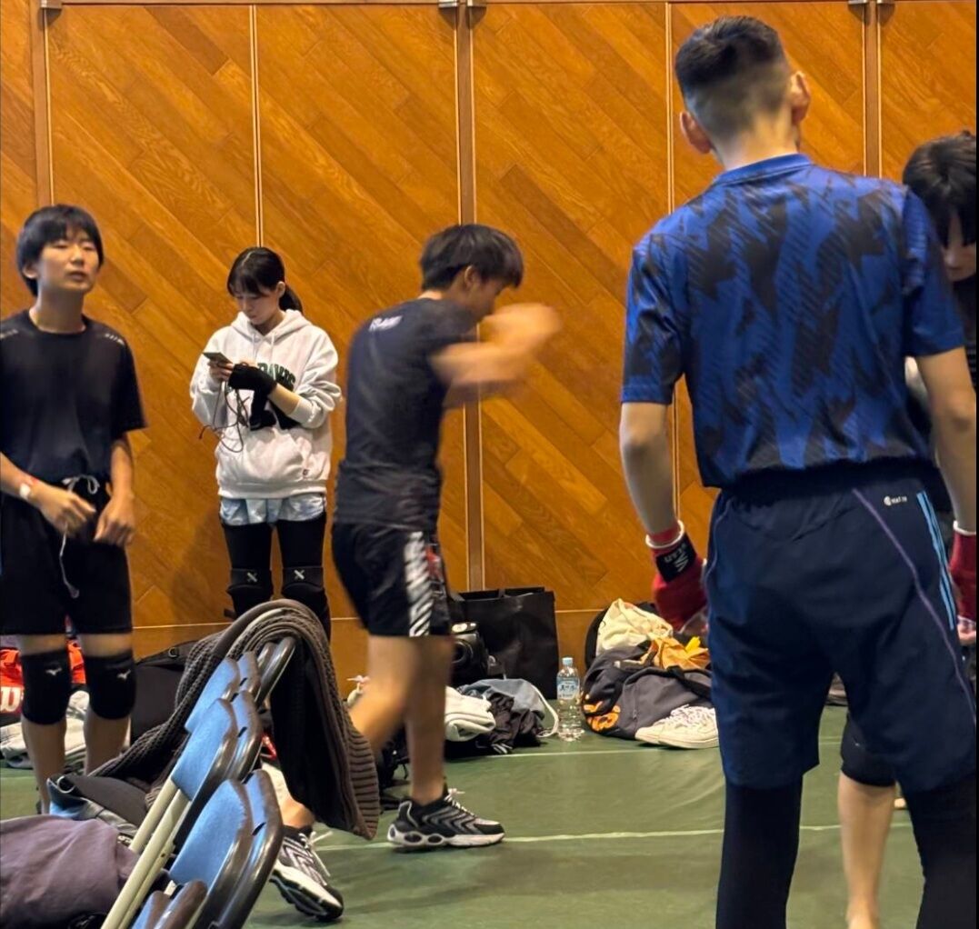 Screenshot_20251104-221128_LINE