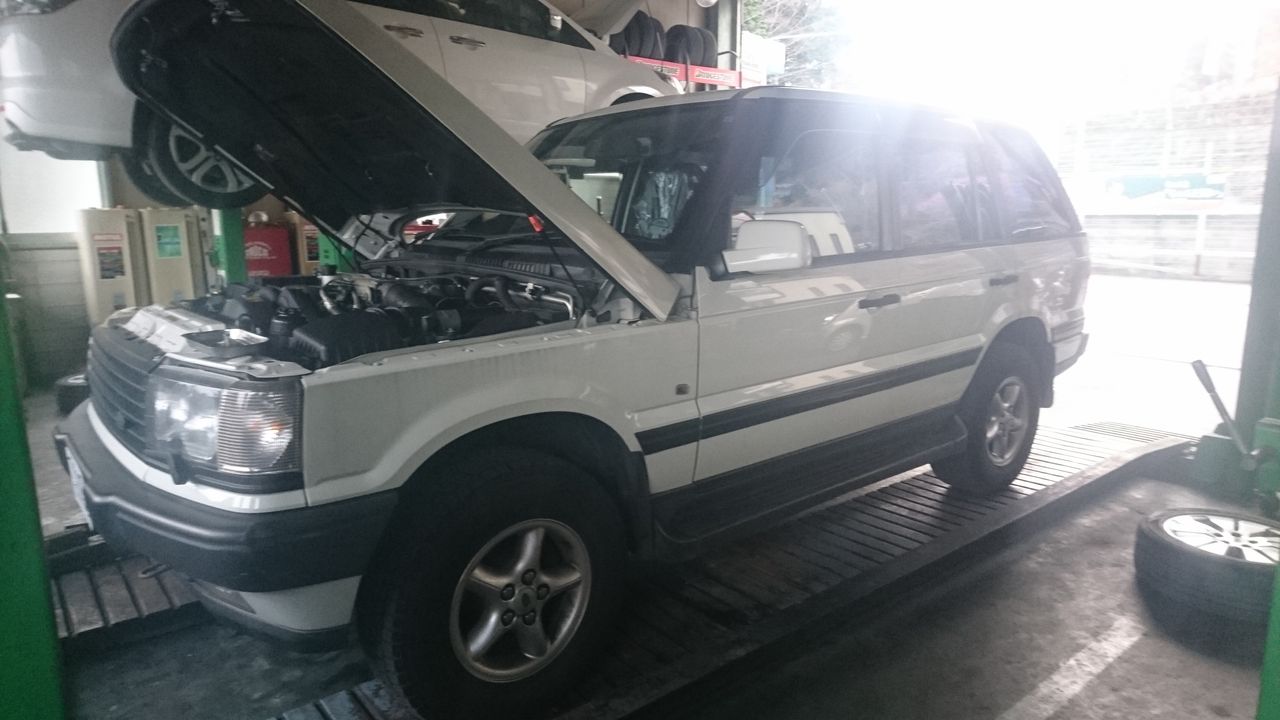 レンジローバー セカンド エアサス修理 車検です ボッシュカーサービス 有限会社 山田自動車