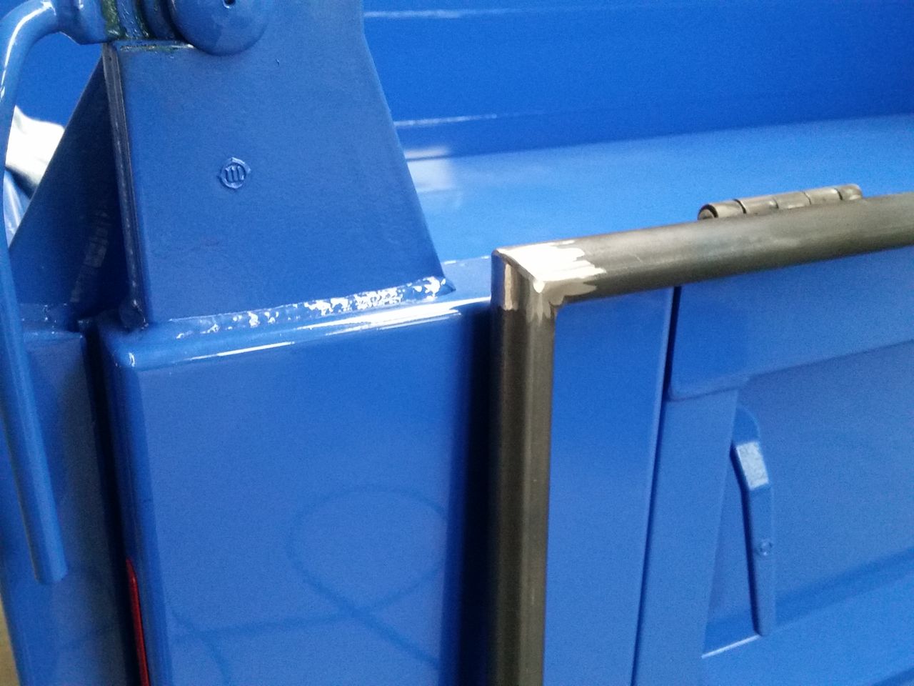 2トン ダンプのコボレーン製作 : ボッシュカーサービス 有限会社 山田