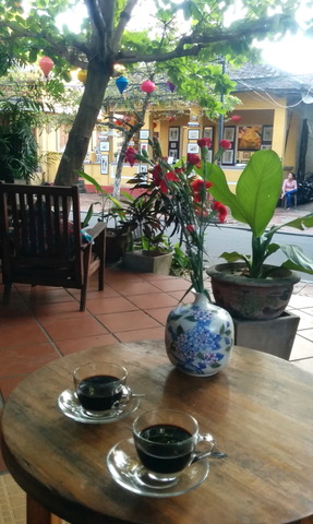 La tonnelle cafe_02