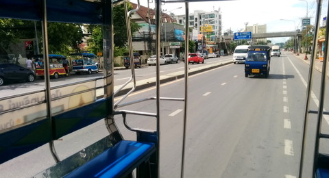 Songthaew_transportation_03