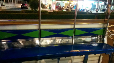 Songthaew_transportation_01