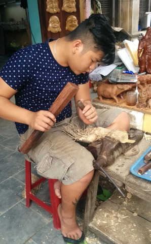 Hoi An_Hand carved wood art_07