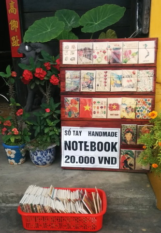 Vietnam Souvenirs_04