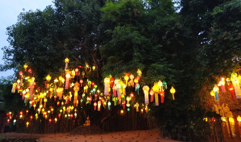 Thailand_Chiang Mai_What Pan Tao_Buddhist temple_beautiful lanterns