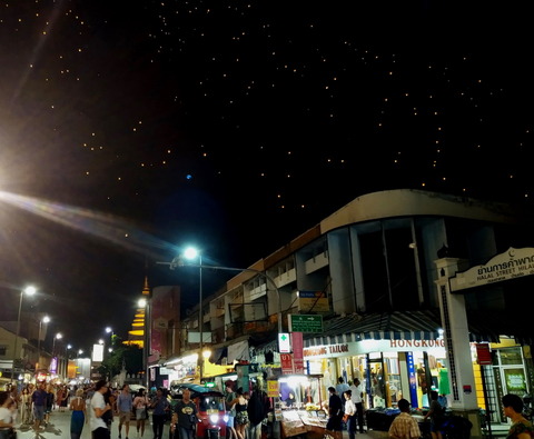 Chiang Mai Night Bazaar (Night Market)