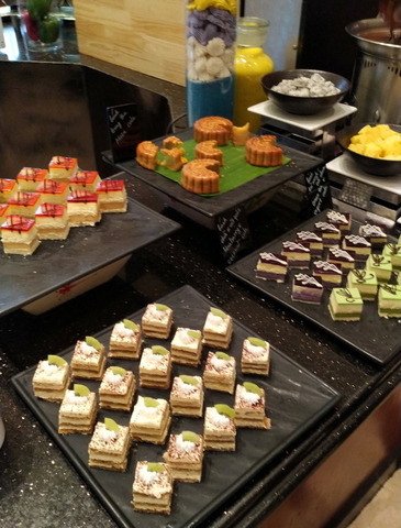 Sheraton Hanoi Hotel_lunch_03