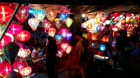 Hoi An Town_lantern shops_01