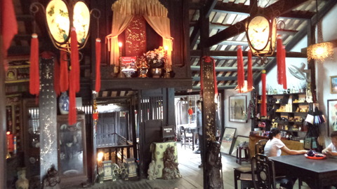 Phung Hung Old House_03