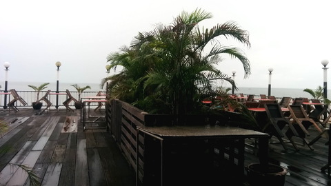 Beachside restaurant_03
