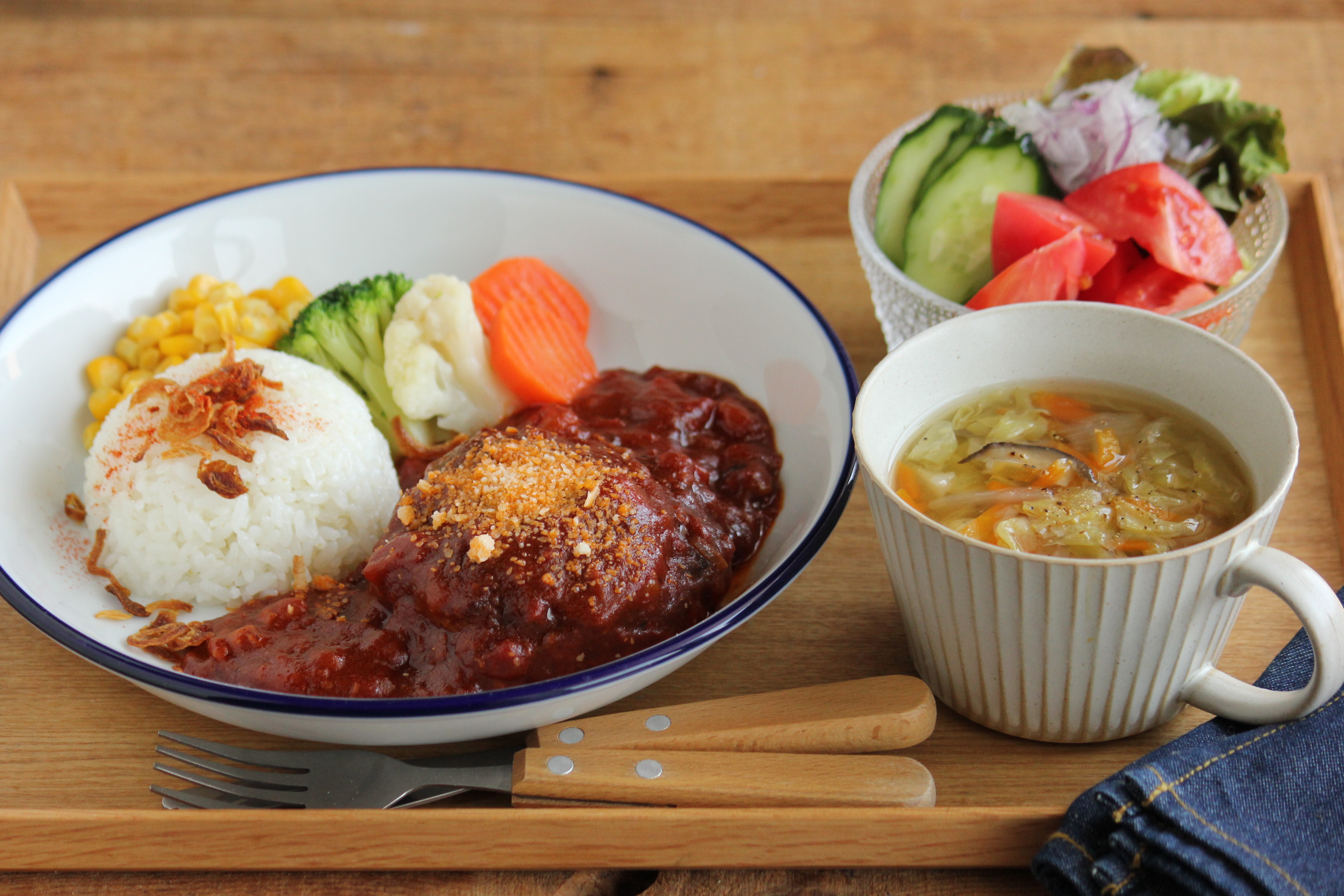 煮込みハンバーグと味付け塩だけ野菜スープ ビジュアル系フード Powered By ライブドアブログ 煮込みハンバーグと味付け塩だけ野菜スープ ビジュアル系フード Powered By ライブドアブログ