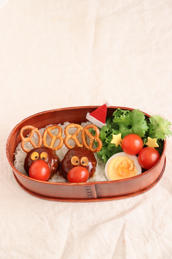 簡単クリスマス弁当🎄トナカイハンバーグはクリスマスディナーにも