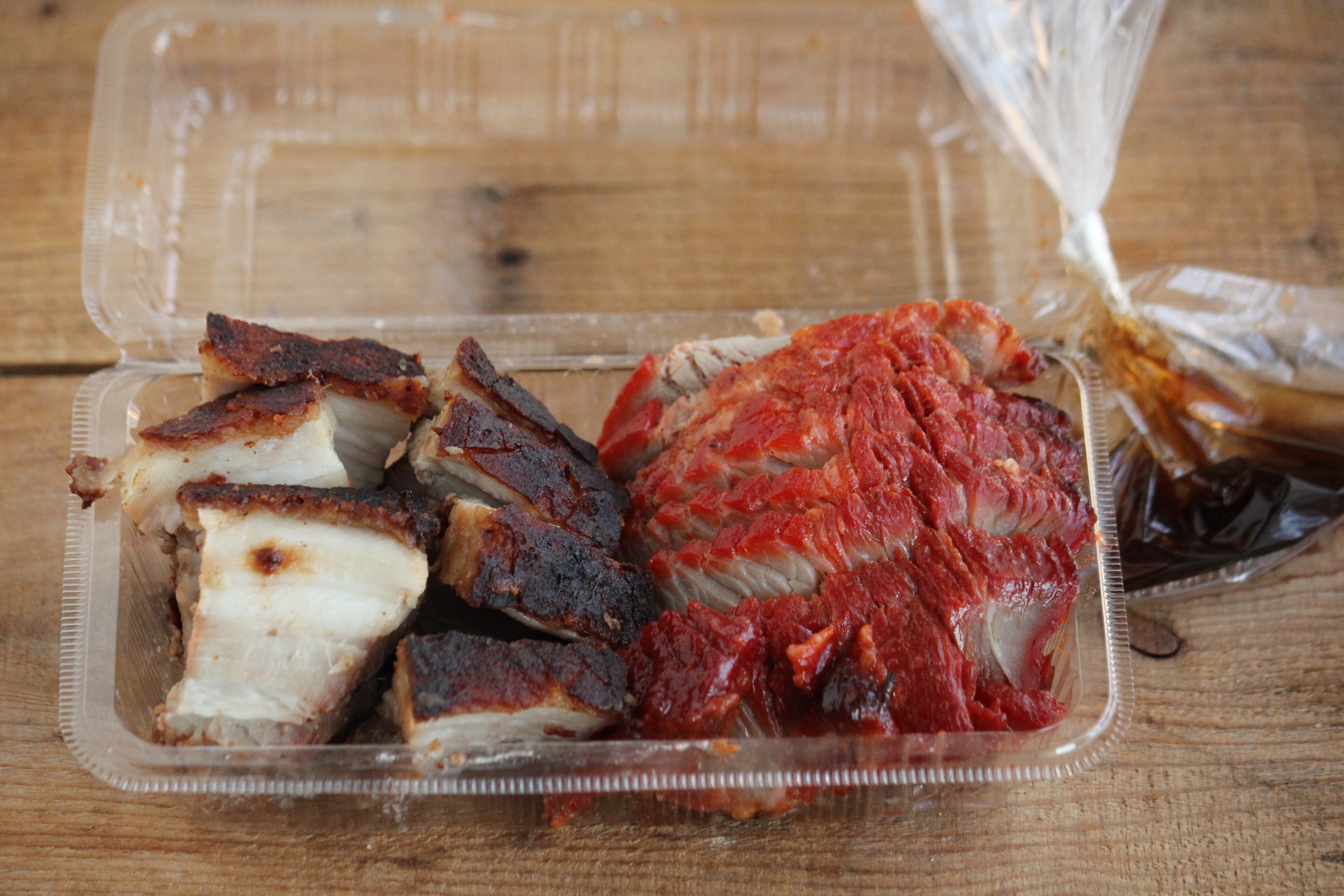 横浜中華街 金陵の叉焼と焼豚 ビジュアル系フード Powered By ライブドアブログ