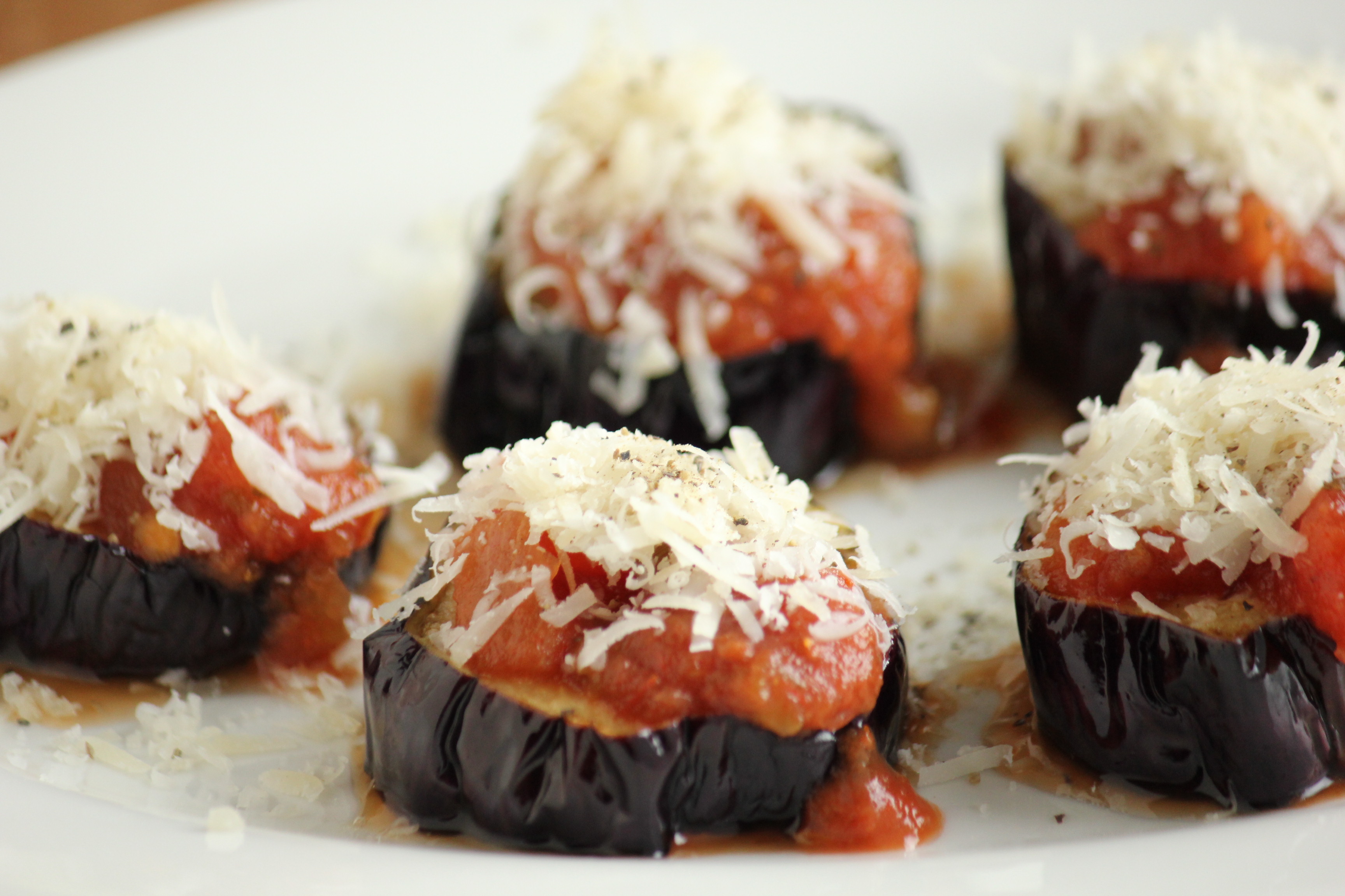 黒焼きローストサーモンとアボカド＆マンゴーサルサのレシピ