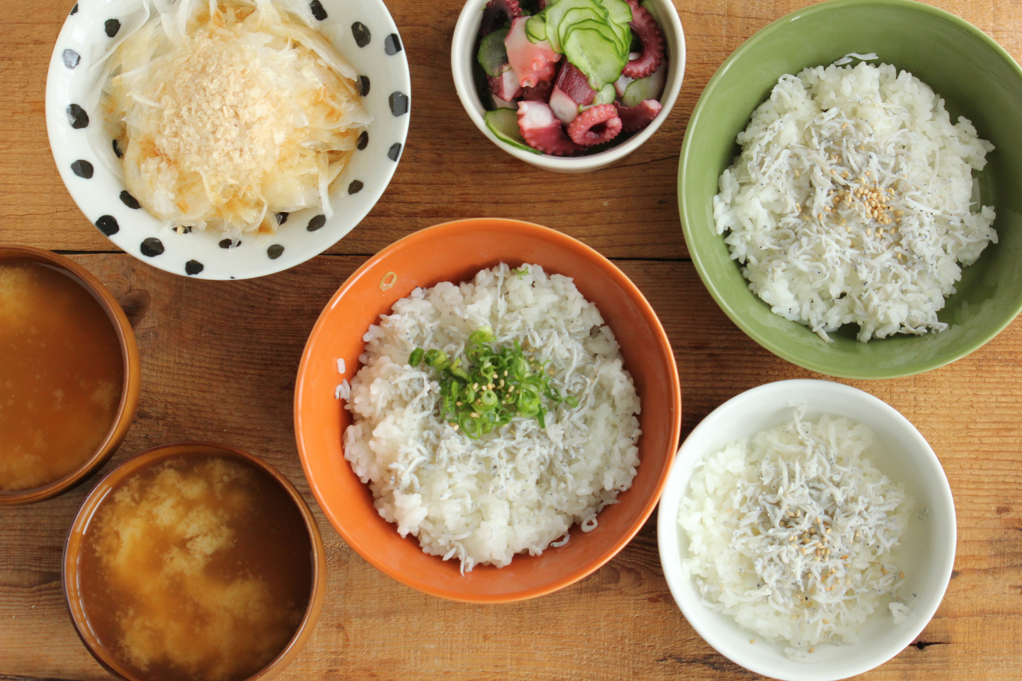 こどもに作ってもらう休校中の昼ごはん しらす丼と酢の物 ビジュアル系フード Powered By ライブドアブログ