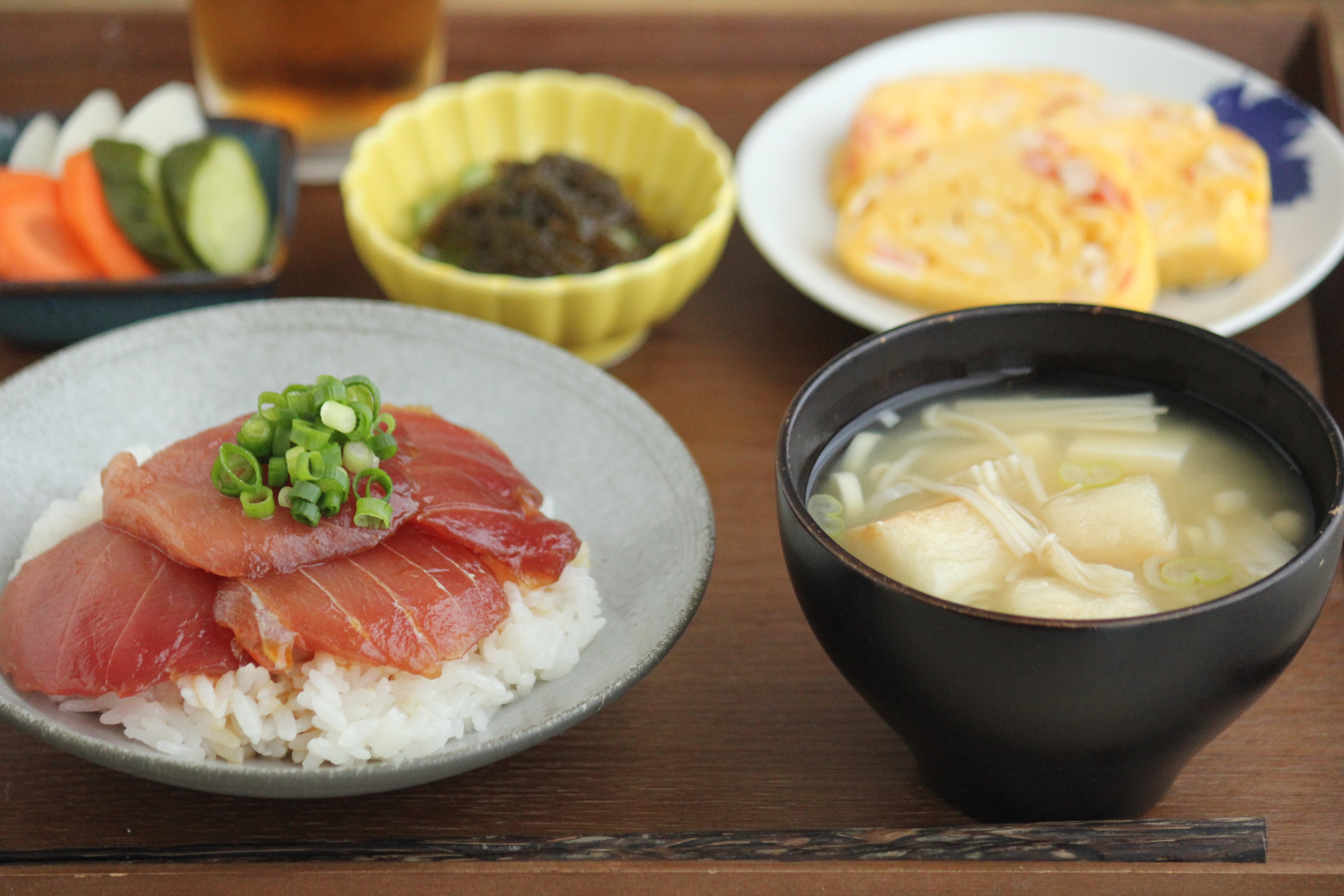 夜ラクごはん マグロの漬け丼が簡単おいしい献立 日々のごはんとおやつのネタ帳 簡単なのも 丁寧なのも Powered By ライブドアブログ
