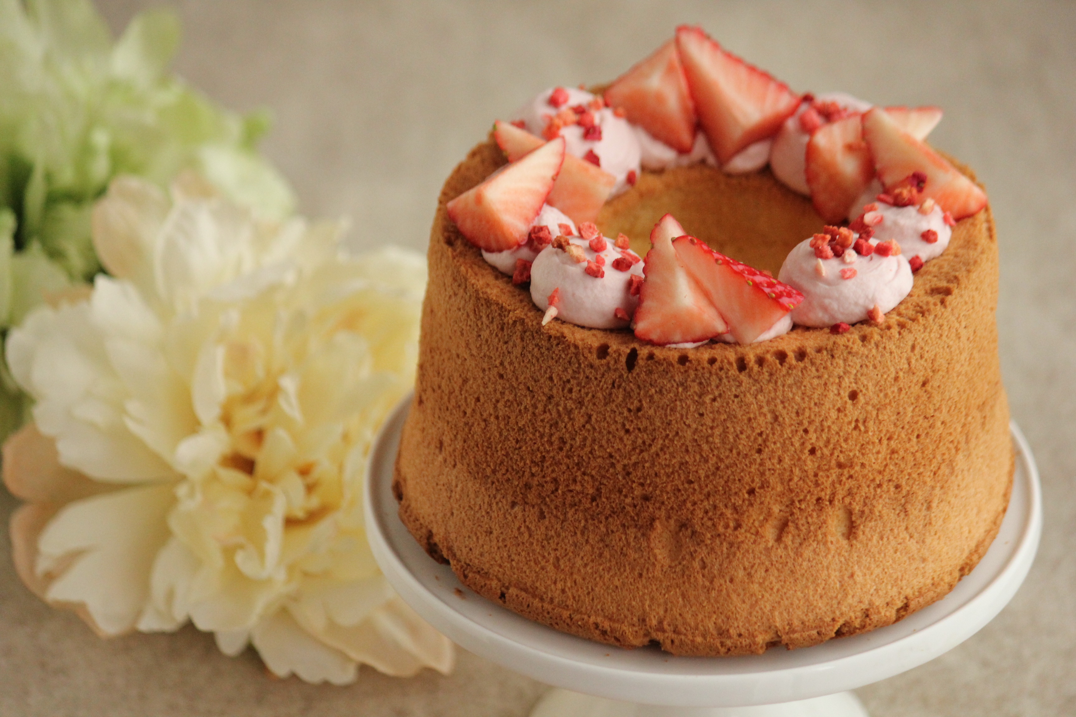 誕生日に苺とラズベリーのシフォンケーキ ビジュアル系フード Powered By ライブドアブログ