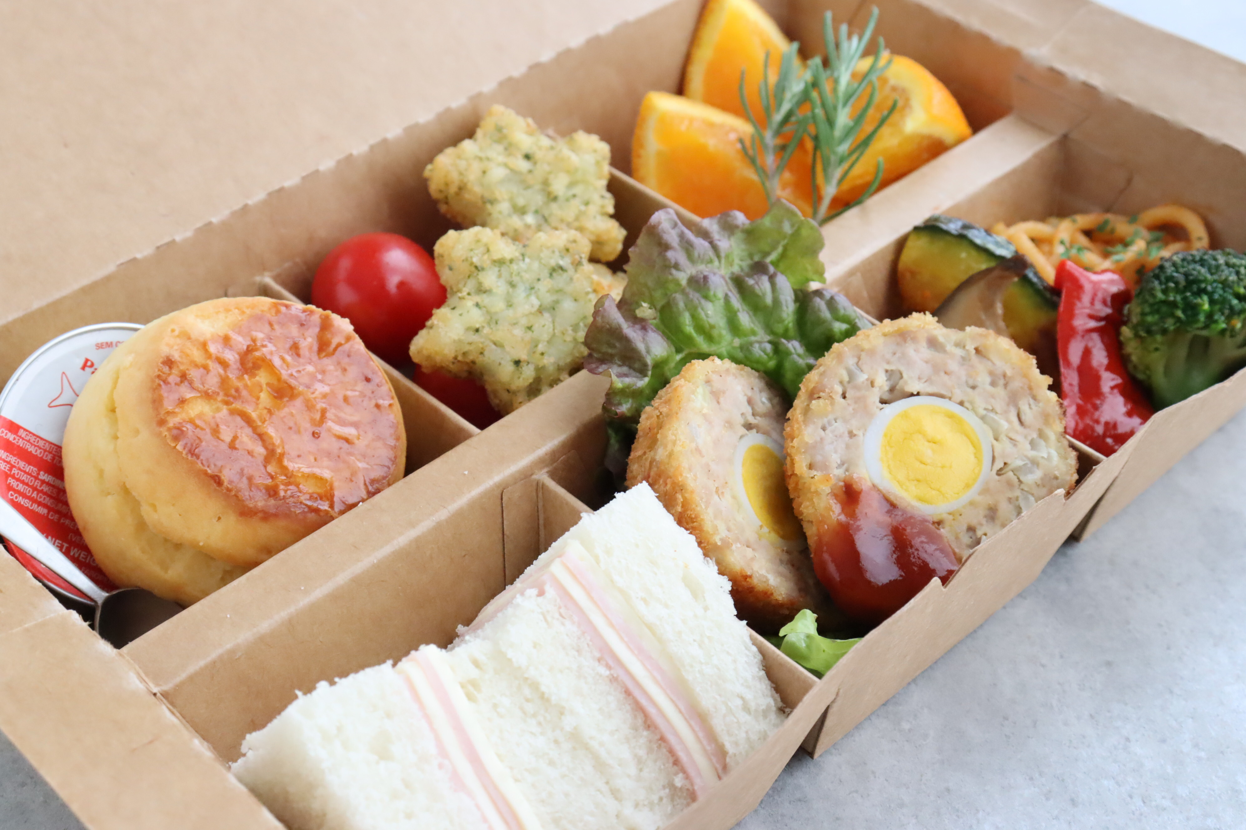 お花見弁当にも♪6仕切りクラフトランチボックス : 日々のごはんと