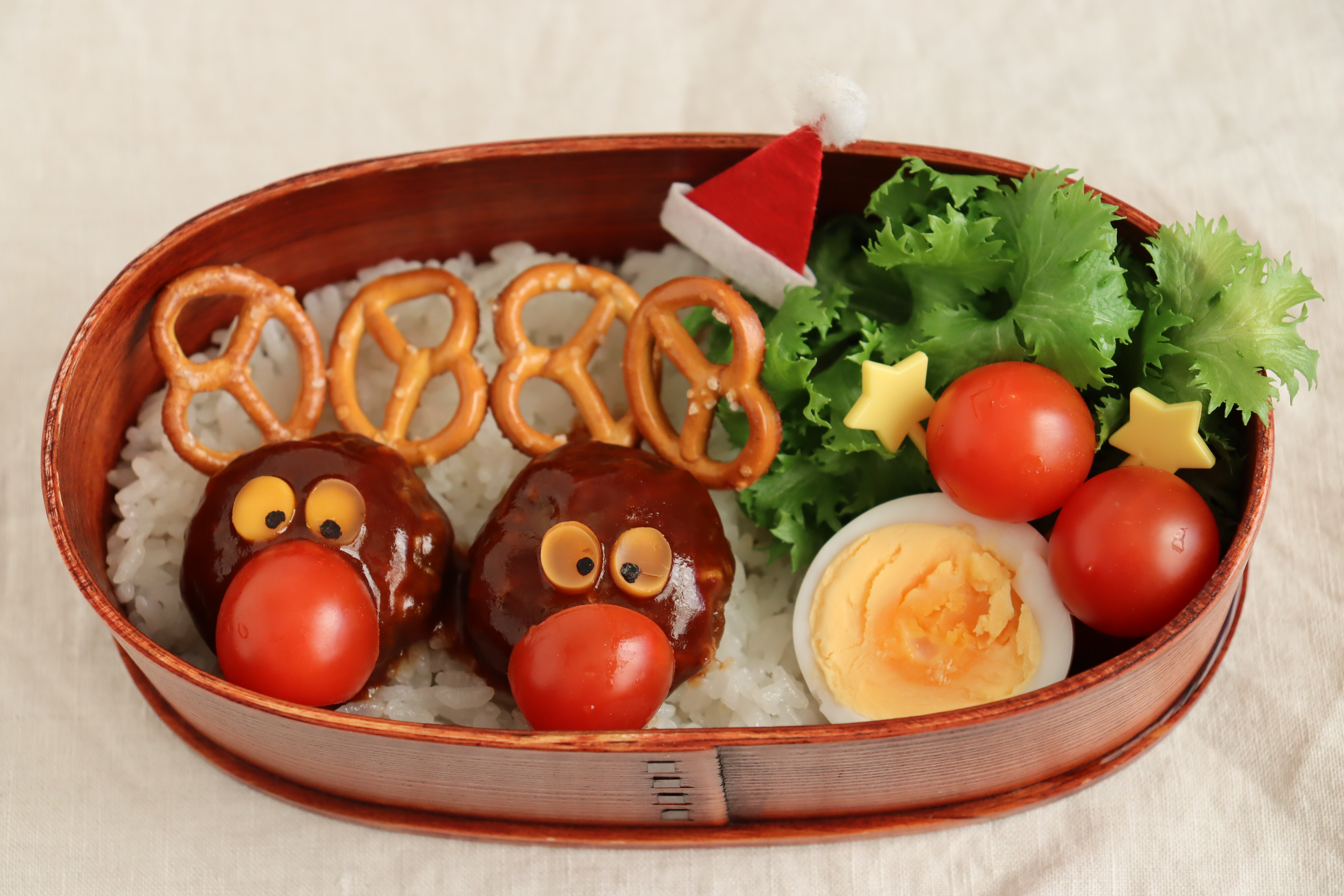 簡単クリスマス弁当?トナカイハンバーグはクリスマスディナーにも 